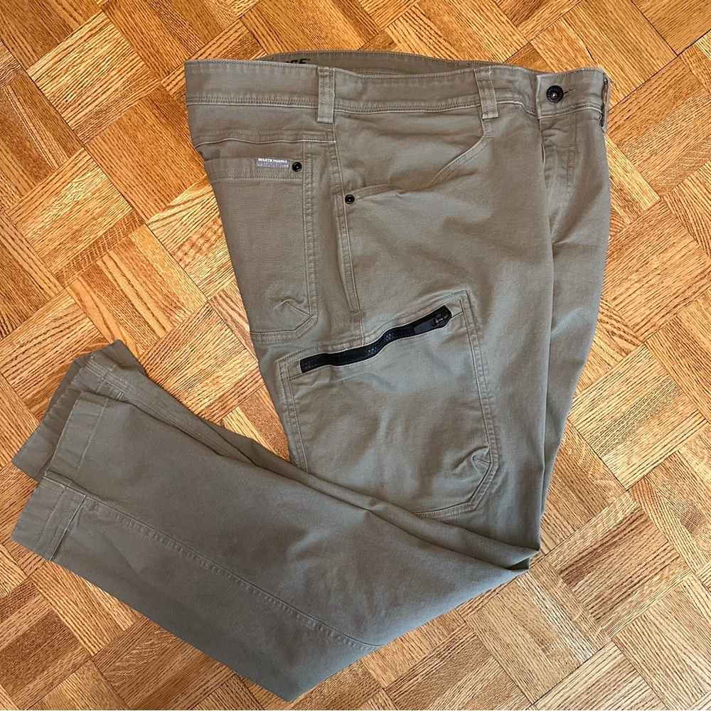 Duluth Trading Co Flex Fire Hose cargo pants 36x32